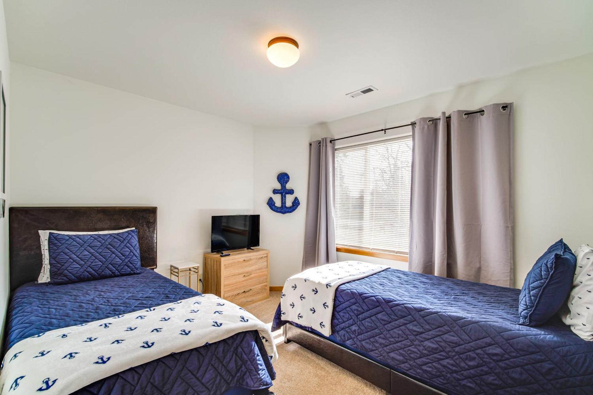 Klamath Falls Getaway With Pool And Hot Tub Access! Екстериор снимка