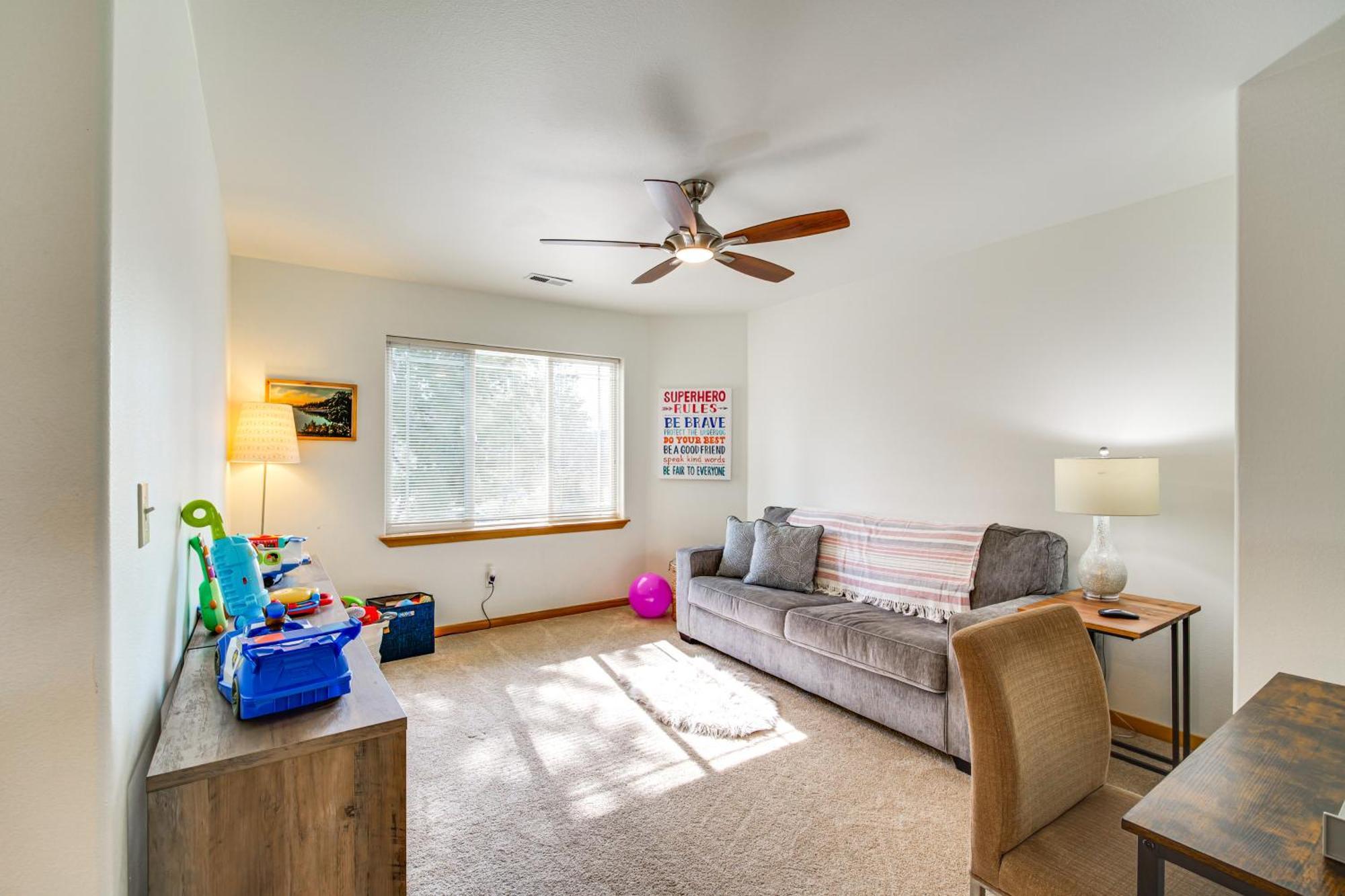 Klamath Falls Getaway With Pool And Hot Tub Access! Екстериор снимка