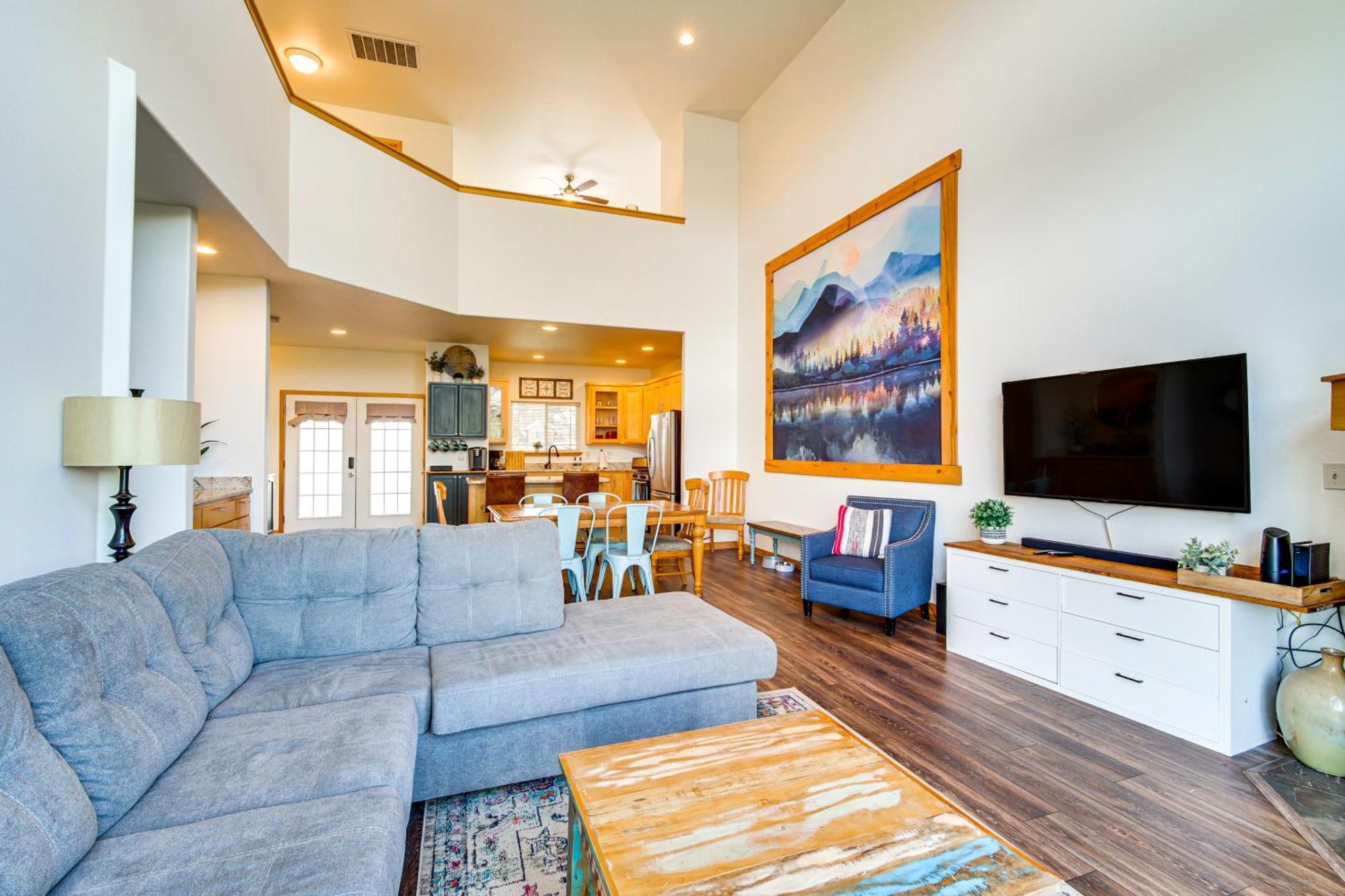Klamath Falls Getaway With Pool And Hot Tub Access! Екстериор снимка