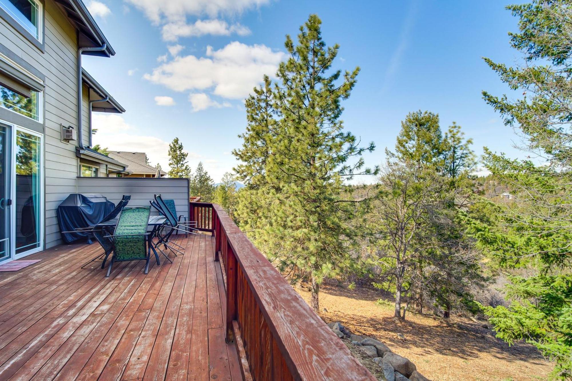 Klamath Falls Getaway With Pool And Hot Tub Access! Екстериор снимка